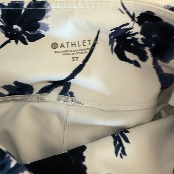 Athleta Water Flower 7/8 Tight - Picture 5 of 9